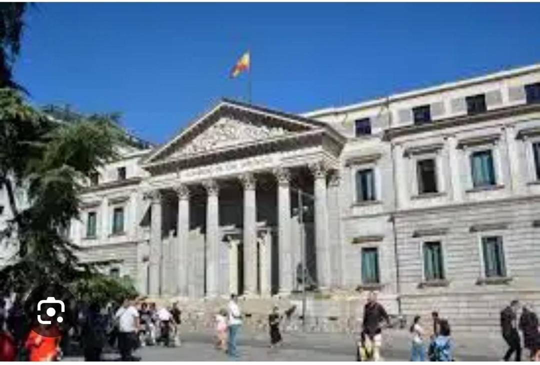 Апартаменты La Casita De Cibeles Мадрид Экстерьер фото
